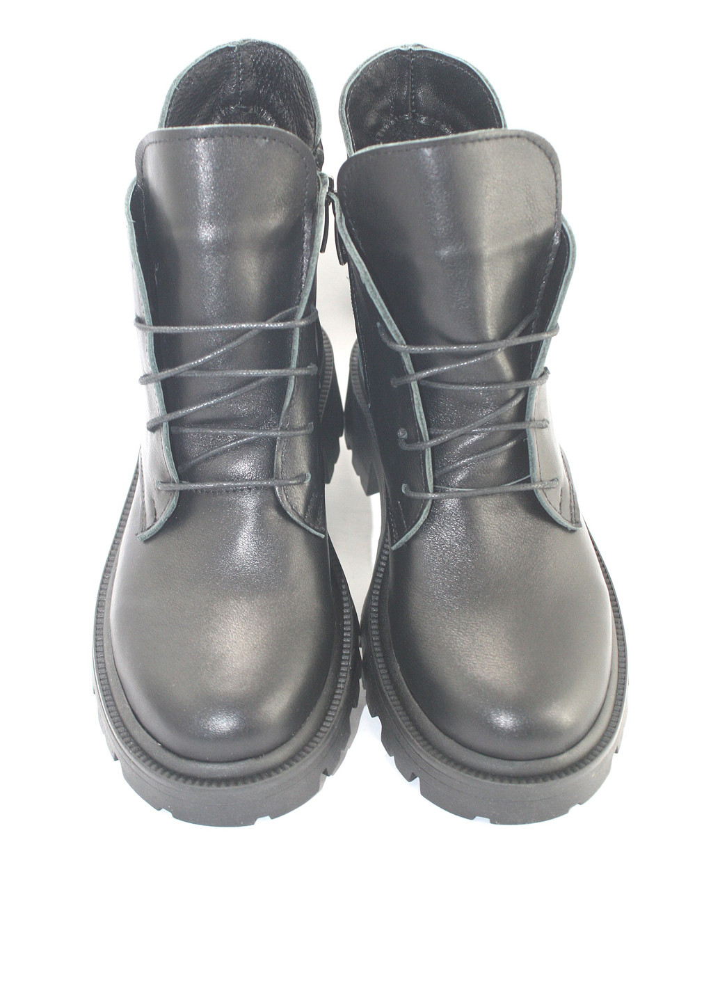 Осенние ботинки Mila на тракторной подошве, со шнуровкой