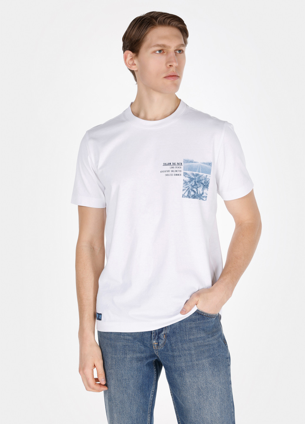 Белая футболка Colin's