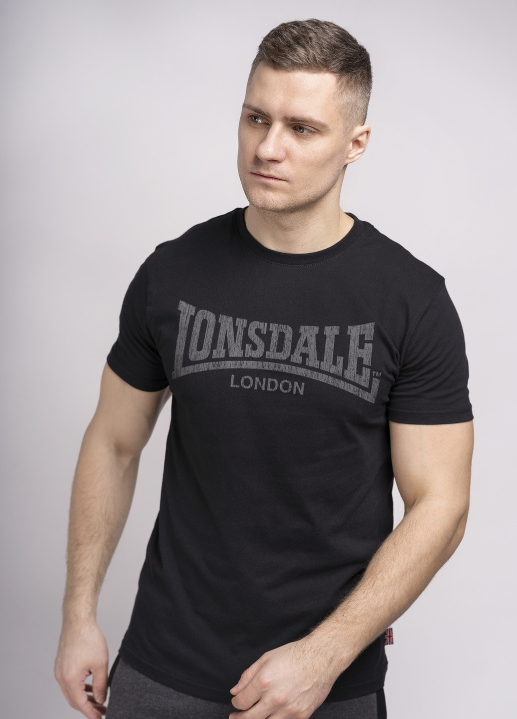 Чорна футболка Lonsdale LOGO KAI