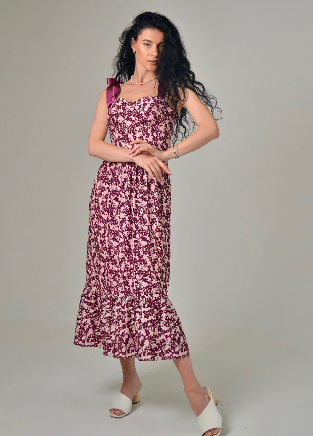 Бордовое кэжуал платье клеш MaCo exclusive с цветочным принтом