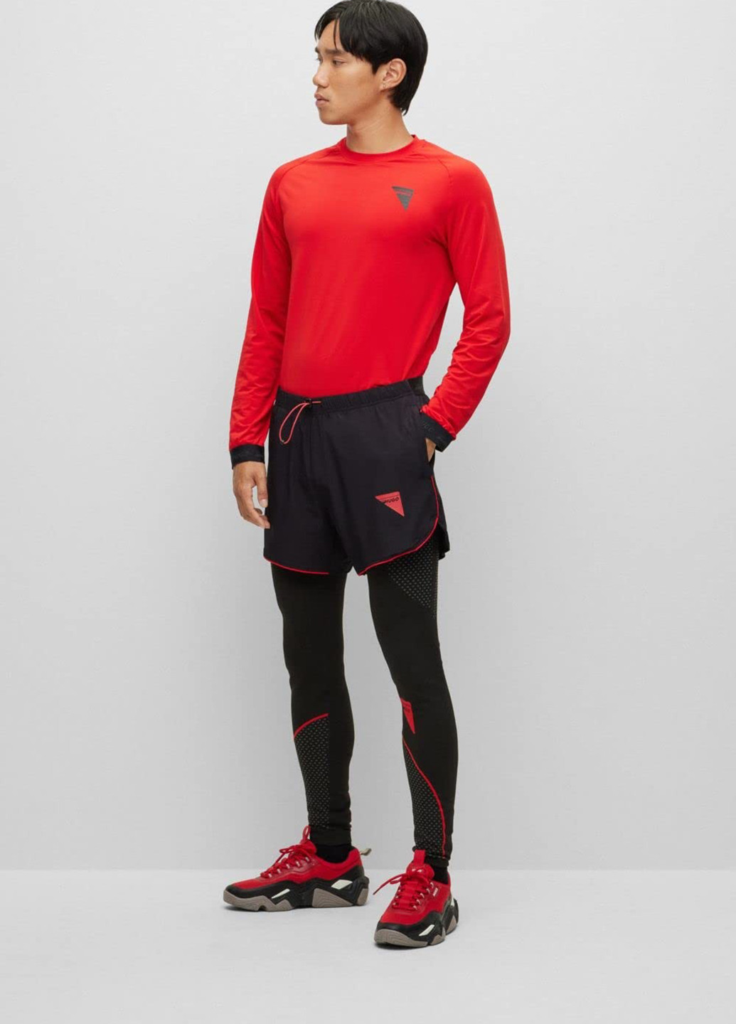 Красный демисезонный спортивный лонгслив Hugo Boss с логотипом