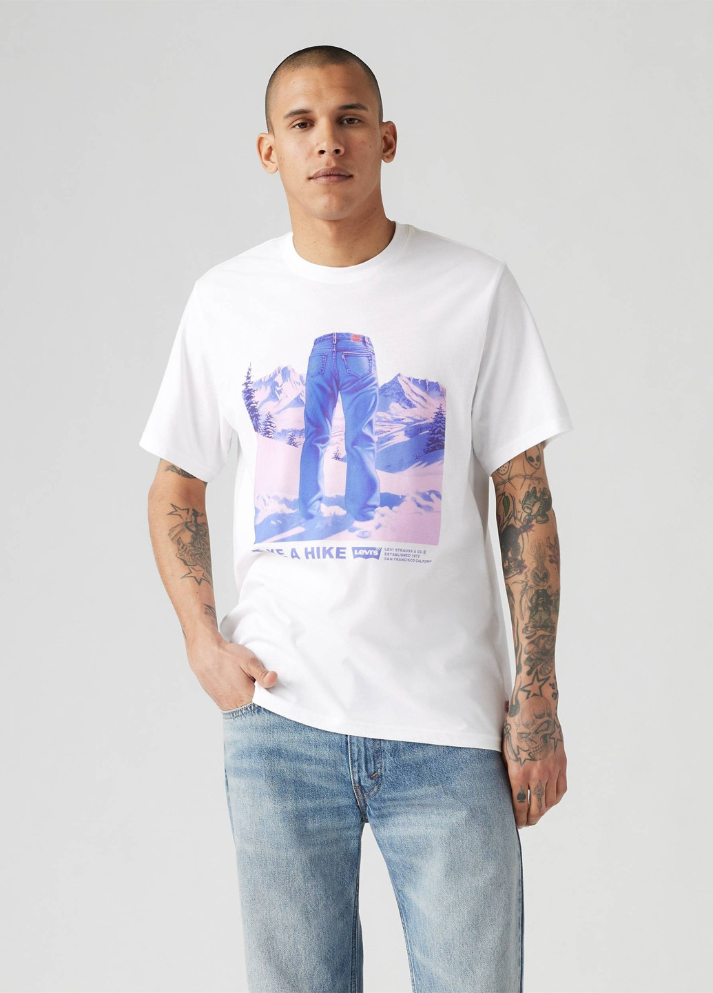 Белая футболка Levi's