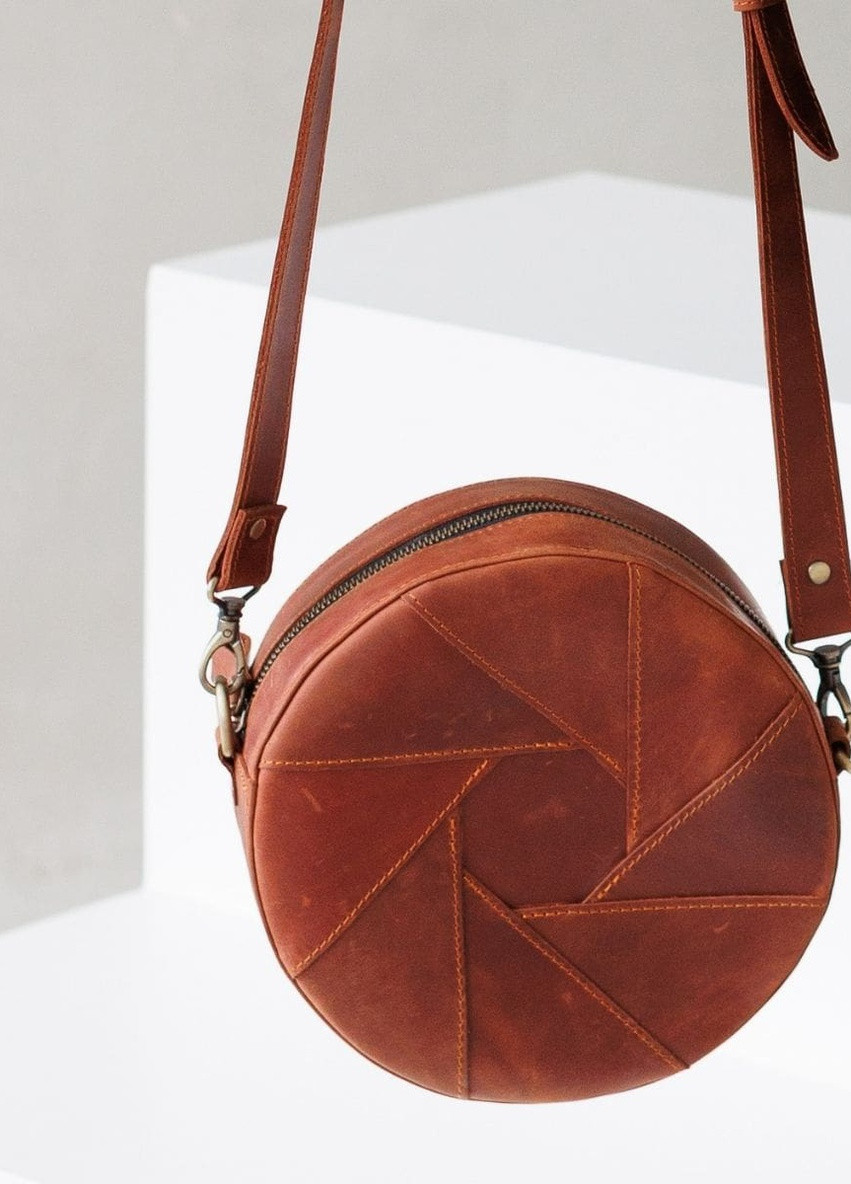 Круглая женская сумка через плечо ручной работы из натуральной винтажной кожи коричневого цвета Boorbon (253342348)