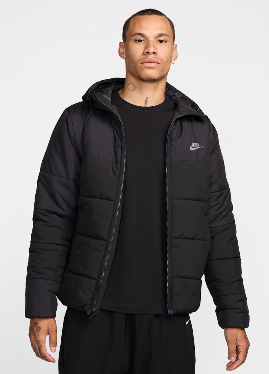 Чорна зимня куртка hf6825-010 Nike M NSW OW SYN FILL JKT