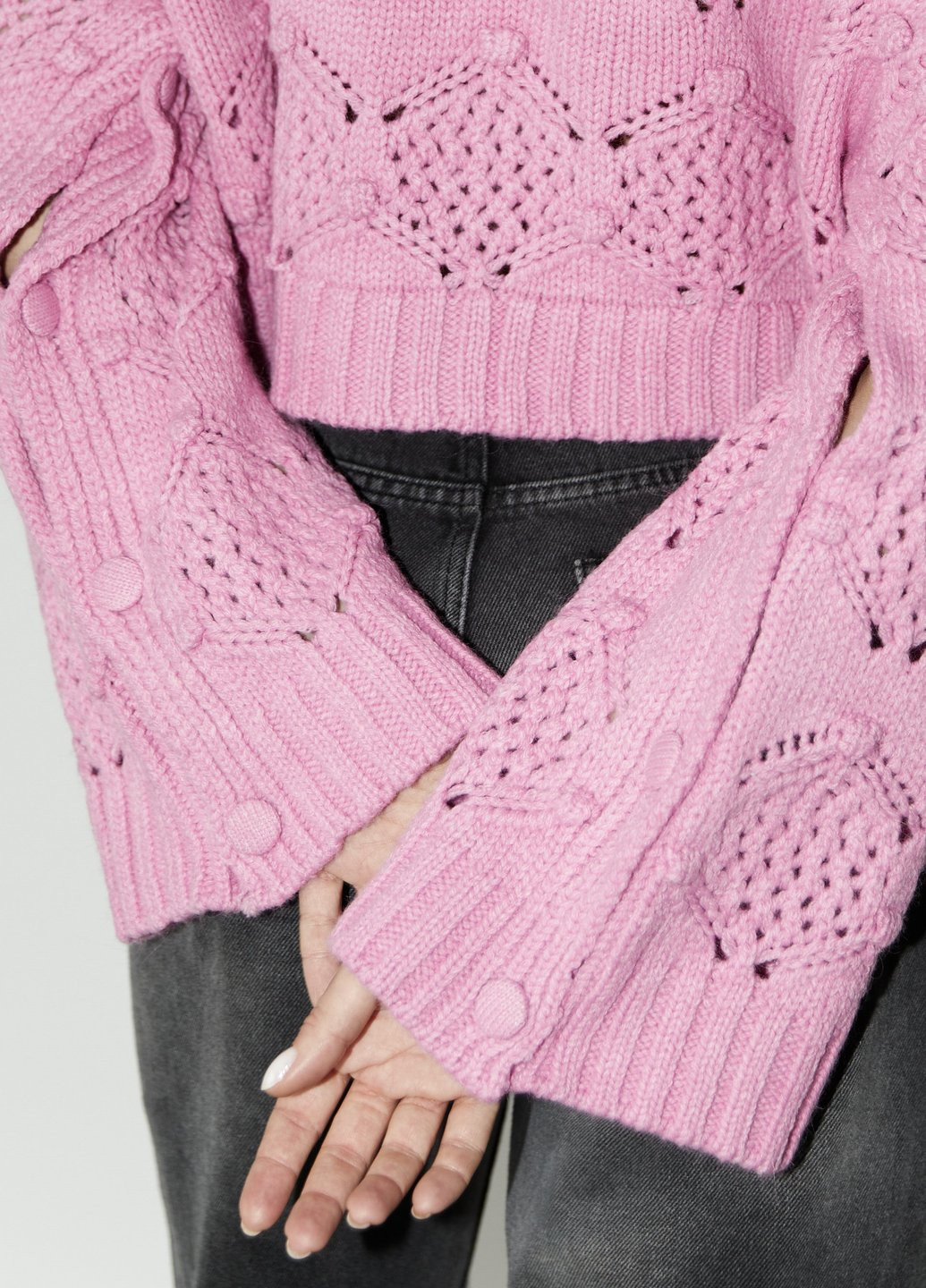 Розовый демисезонный свитер Gepur