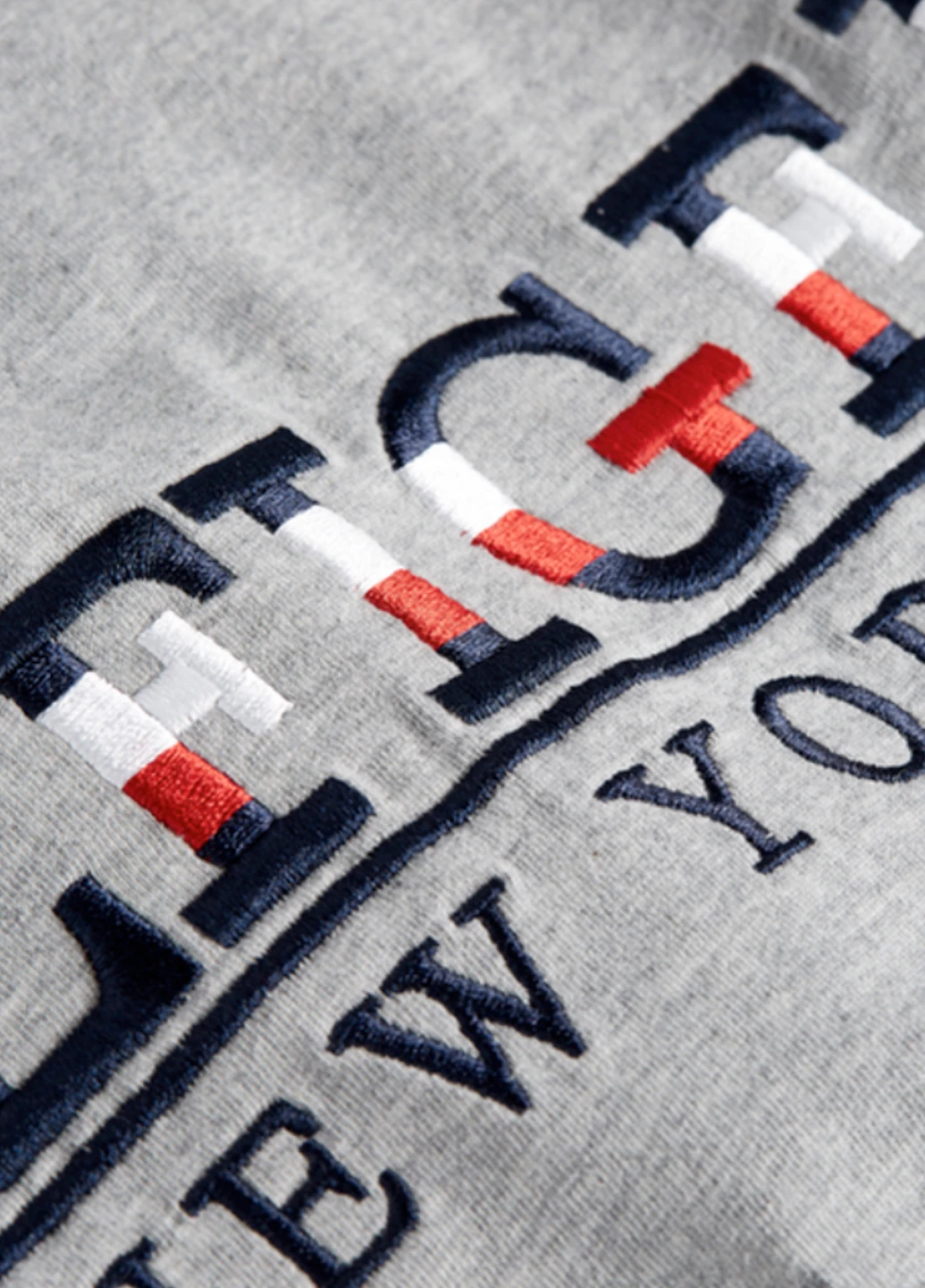Сіра футболка Tommy Hilfiger