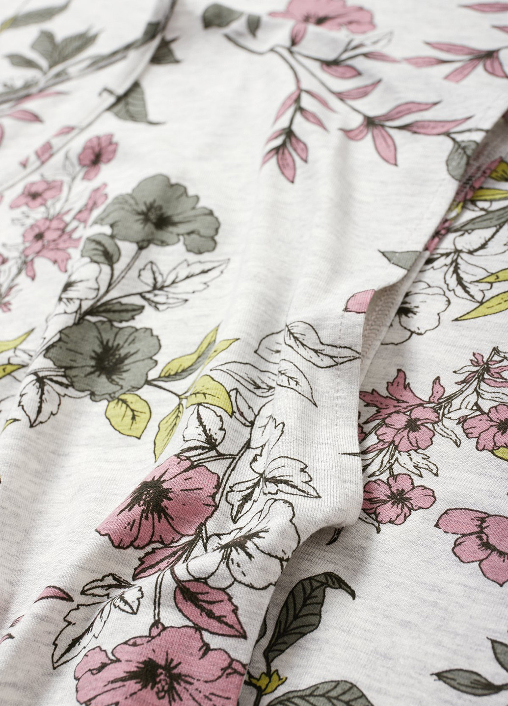 Светло-серое кэжуал платье платье-футболка C&A с цветочным принтом