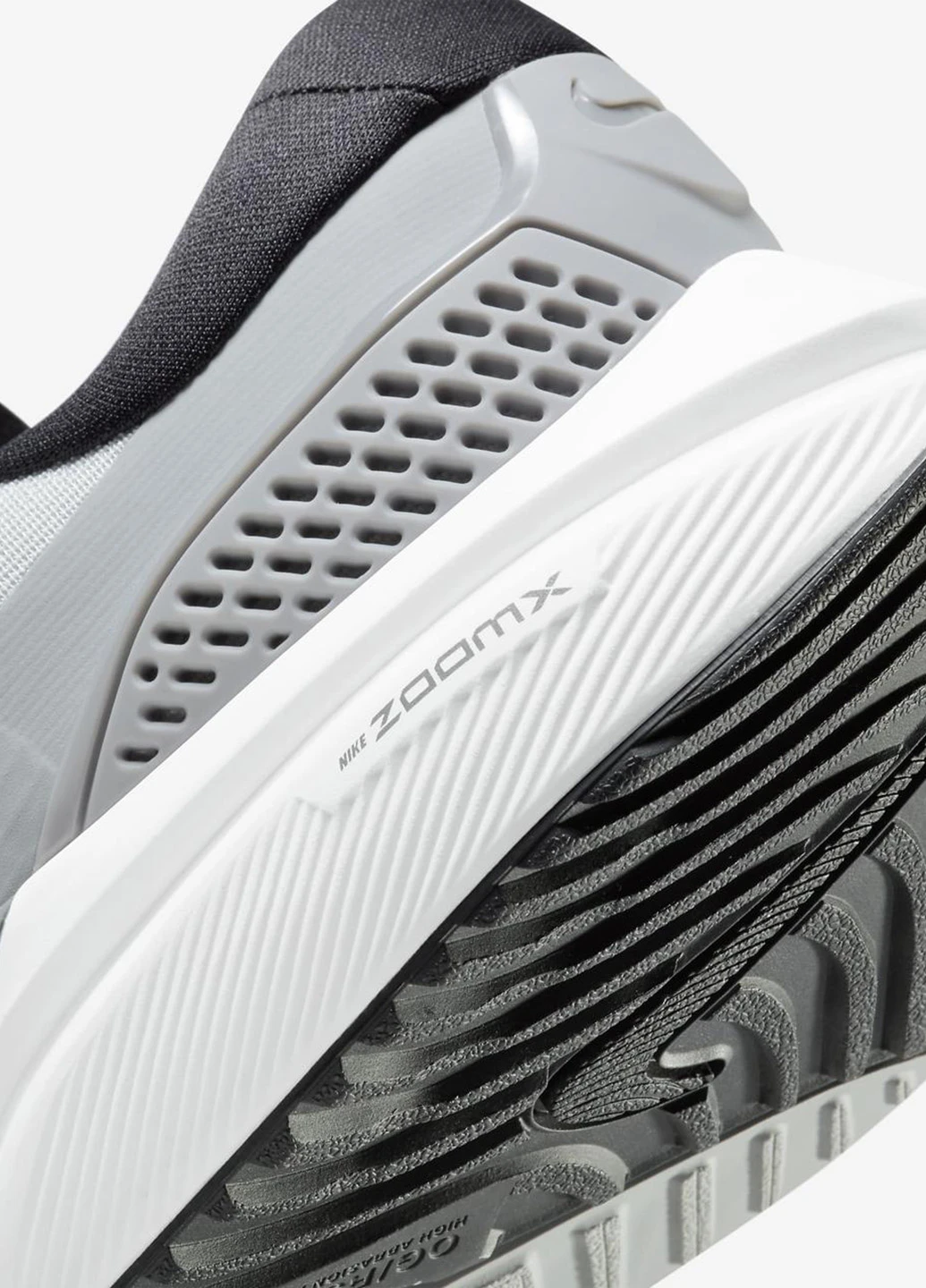 Сірі кросівки всесезон Nike Air Zoom Vomero