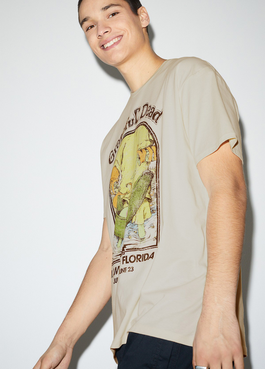 Бежева футболка C&A