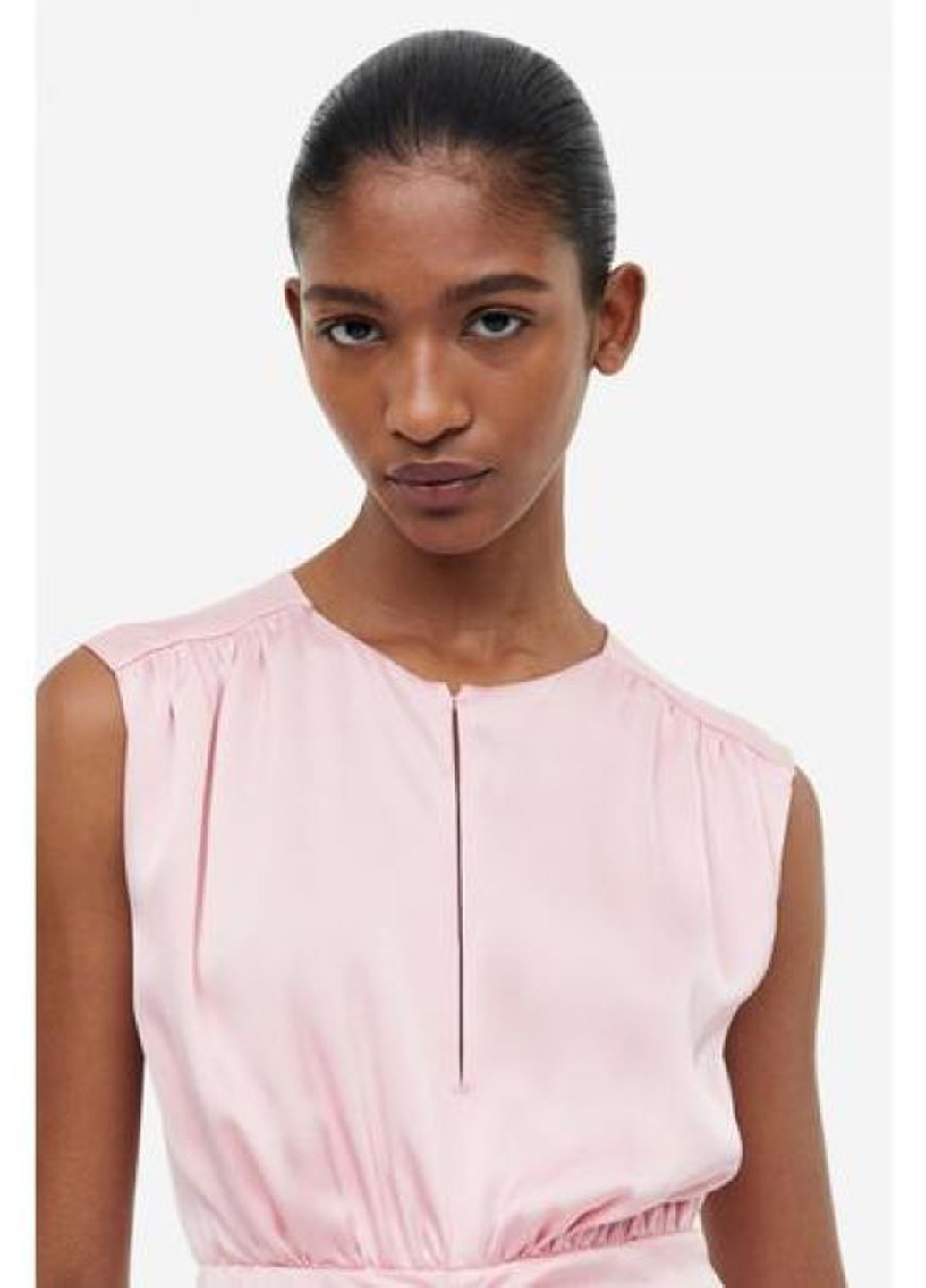 Светло-розовое коктейльное, вечернее платье H&M однотонное