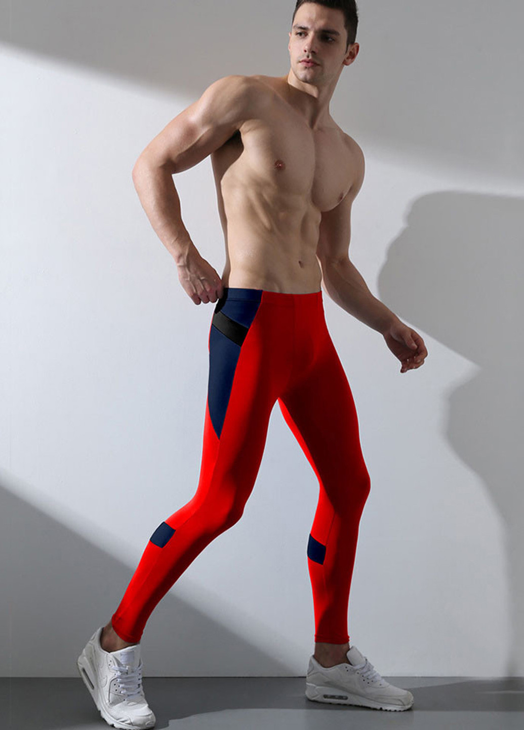 Красные спортивные демисезонные зауженные брюки SuperBody