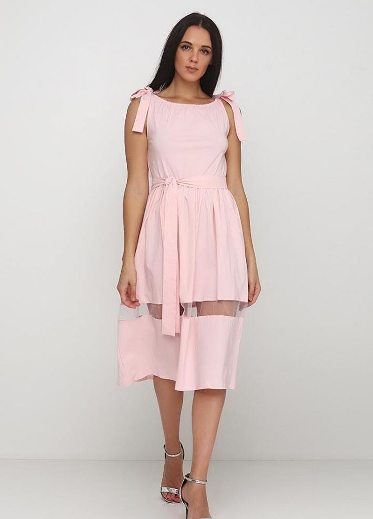 Розовое кэжуал свободное летнее платье с прозрачной вставкой на юбке gisalle Podium однотонное