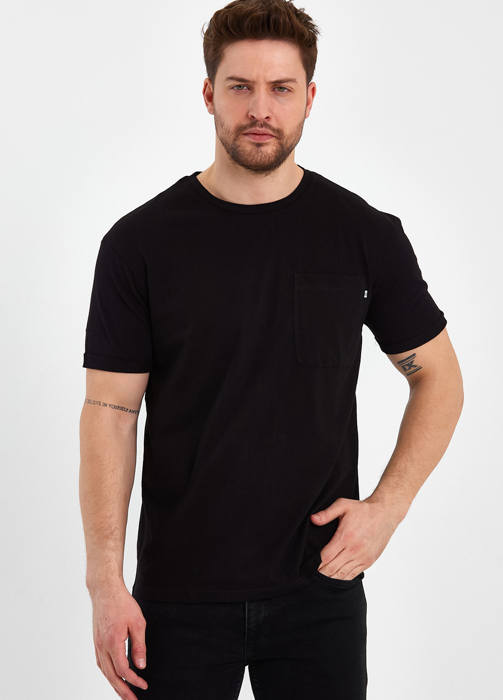 Черная футболка Trend Collection