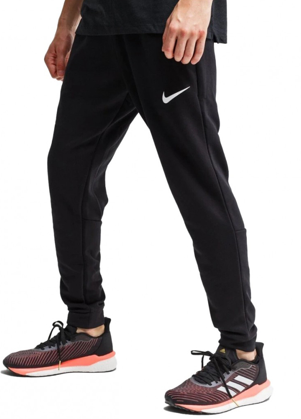 Черные спортивные летние джоггеры брюки Nike