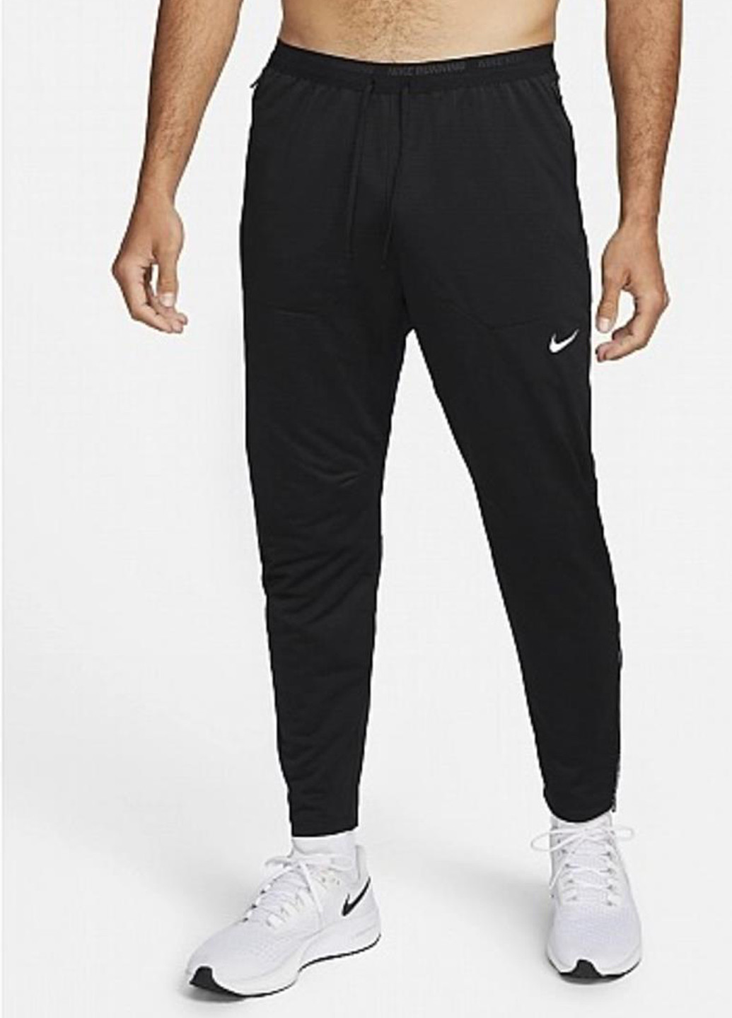 Черные спортивные демисезонные зауженные брюки Nike