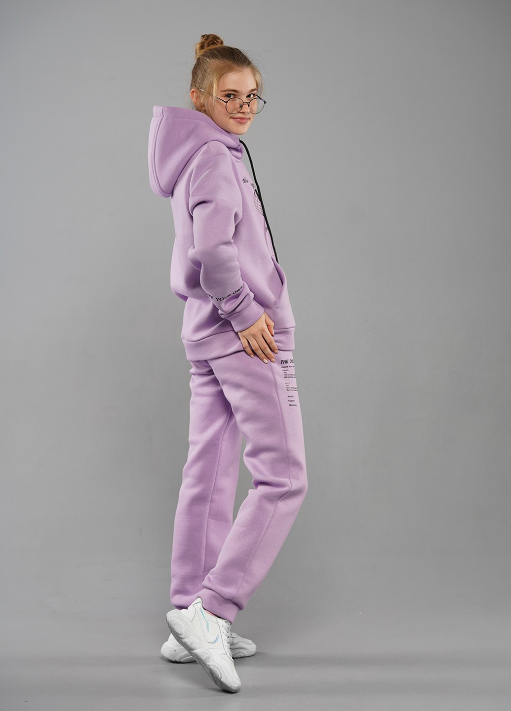 Сиреневый модный зимний спортивный костюм с надписями Sinthia (205956141)