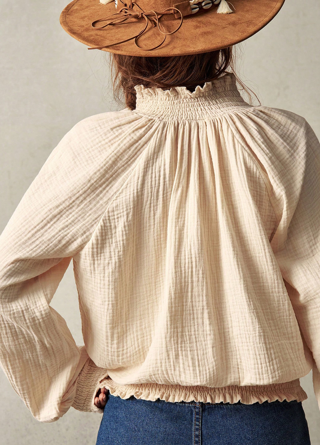 Бежевая блуза SHEIN