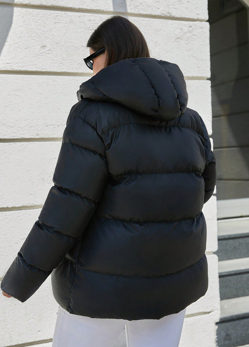 Черная зимняя куртка SHEIN