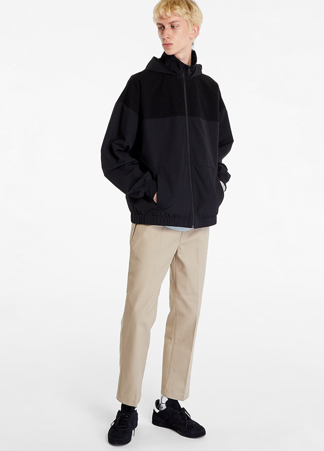 Чорна демісезонна вітровка Calvin Klein Jeans