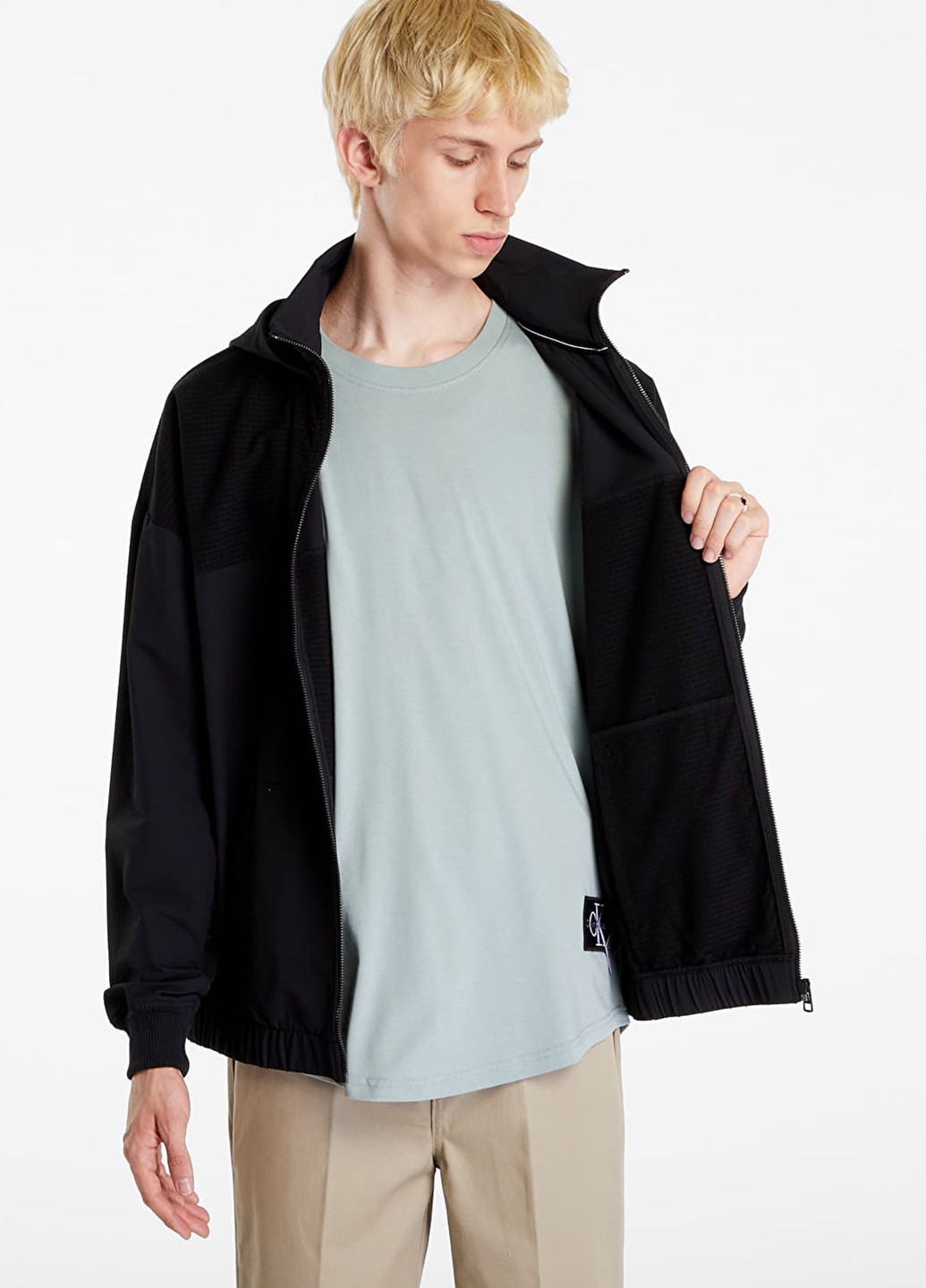 Чорна демісезонна вітровка Calvin Klein Jeans