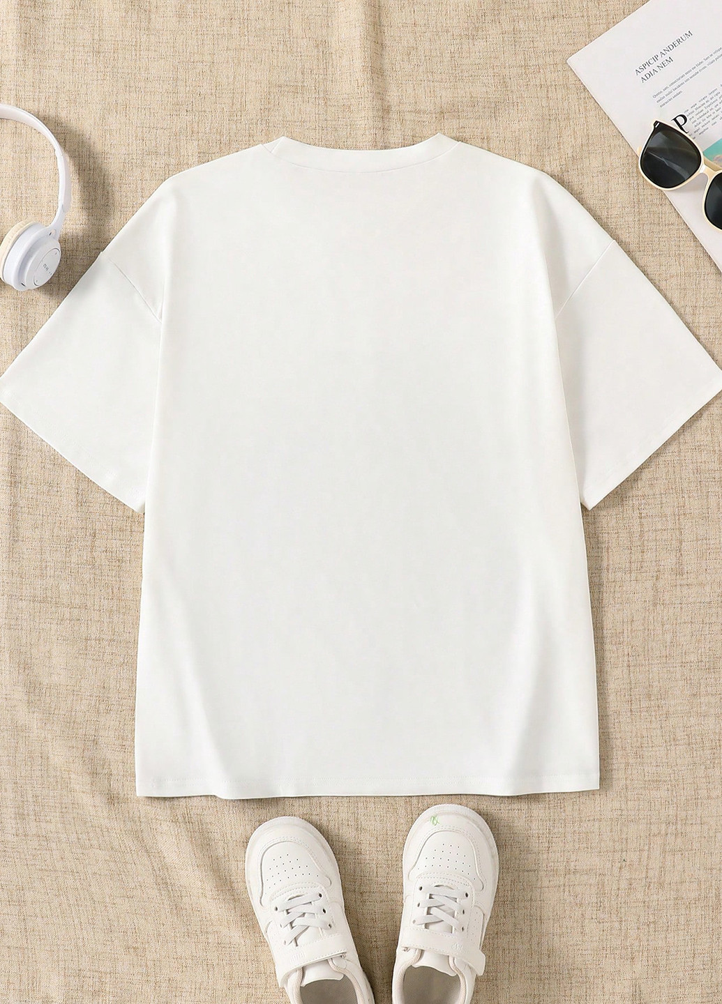 Белая летняя футболка SHEIN