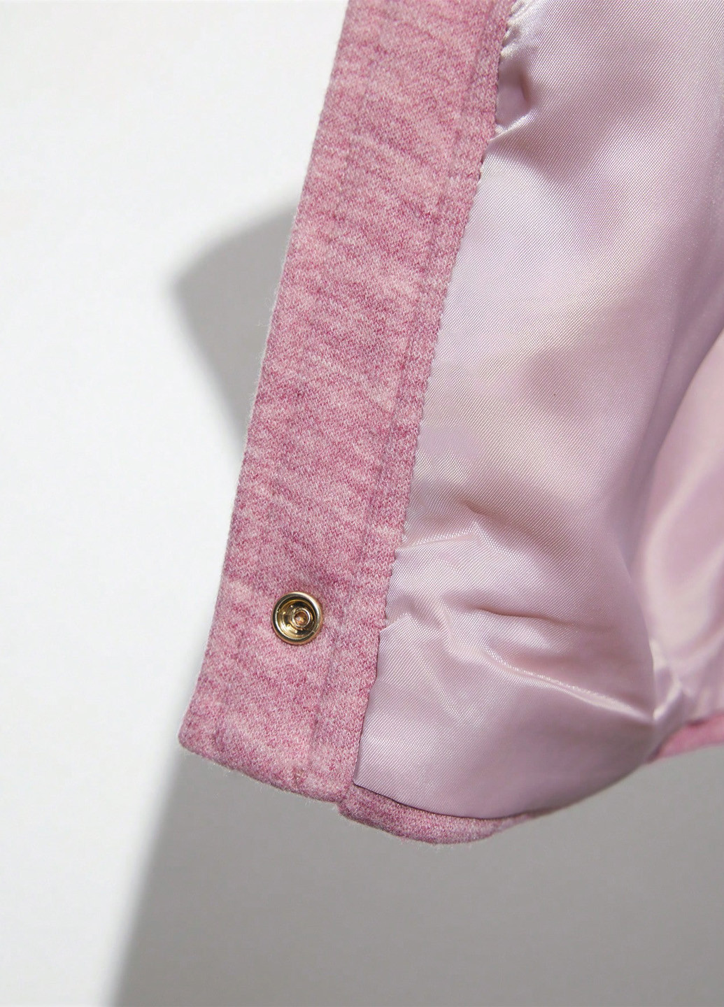 Светло-розовая демисезонная куртка куртка-пиджак SHEIN