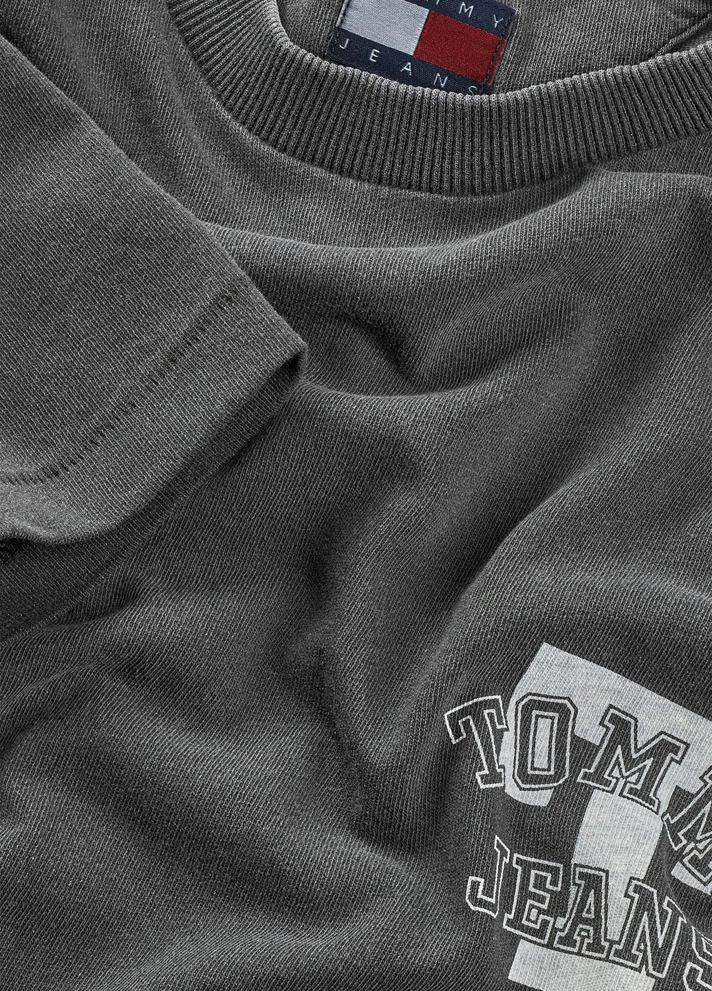Темно-сіра футболка Tommy Jeans
