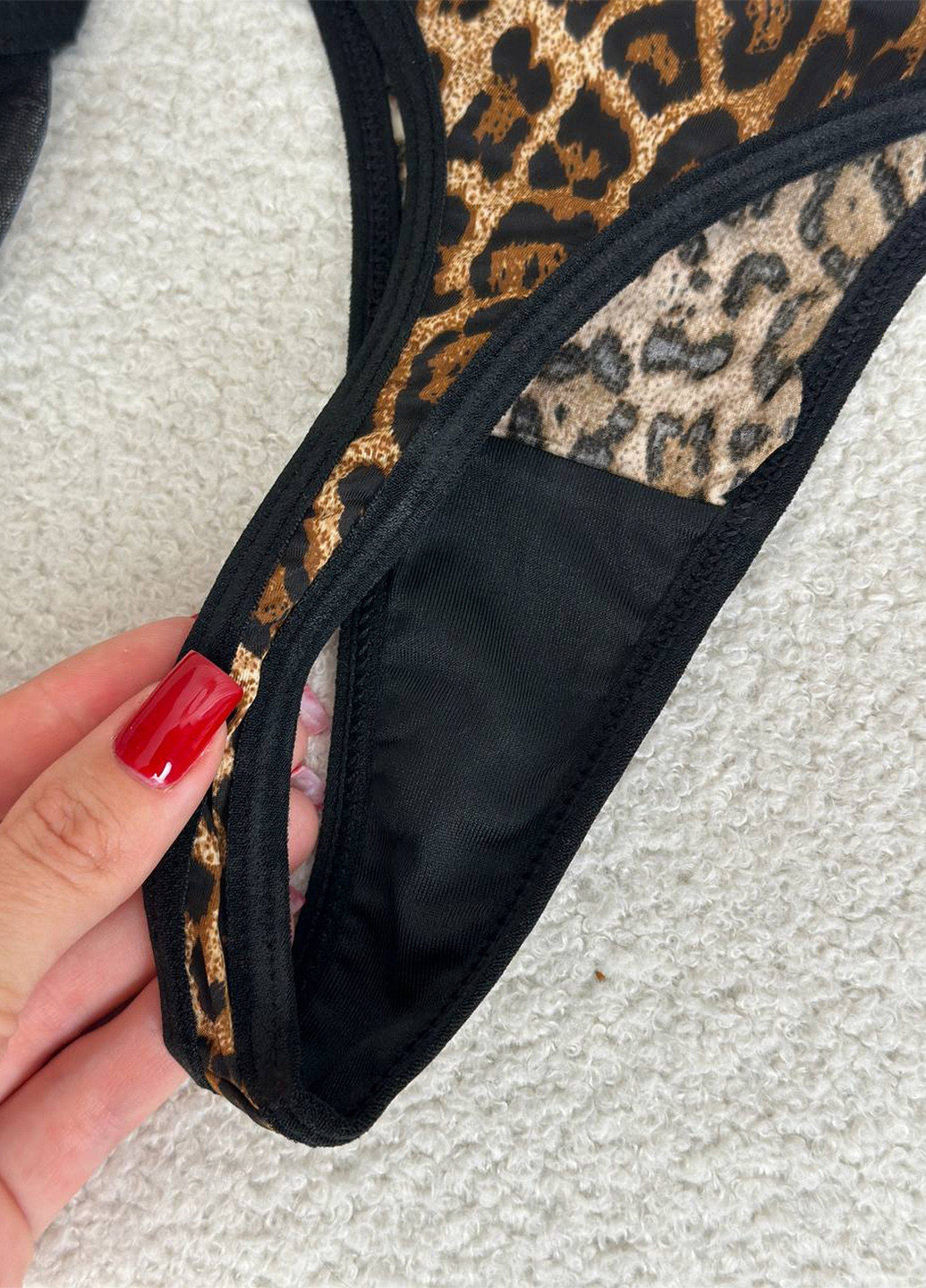 Коричневий демісезонний комплект (бюстгальтер, трусики, пояс для панчох) NOVA VEGA