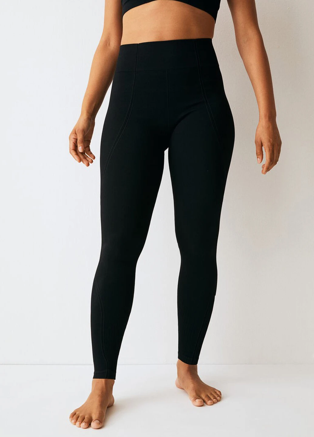 Черные демисезонные леггинсы H&M