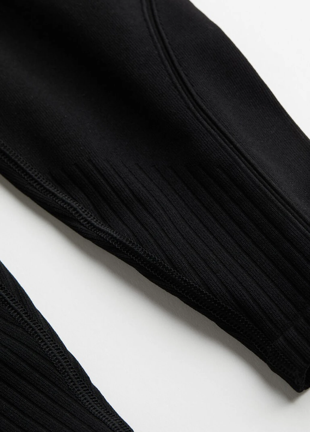 Черные демисезонные леггинсы H&M