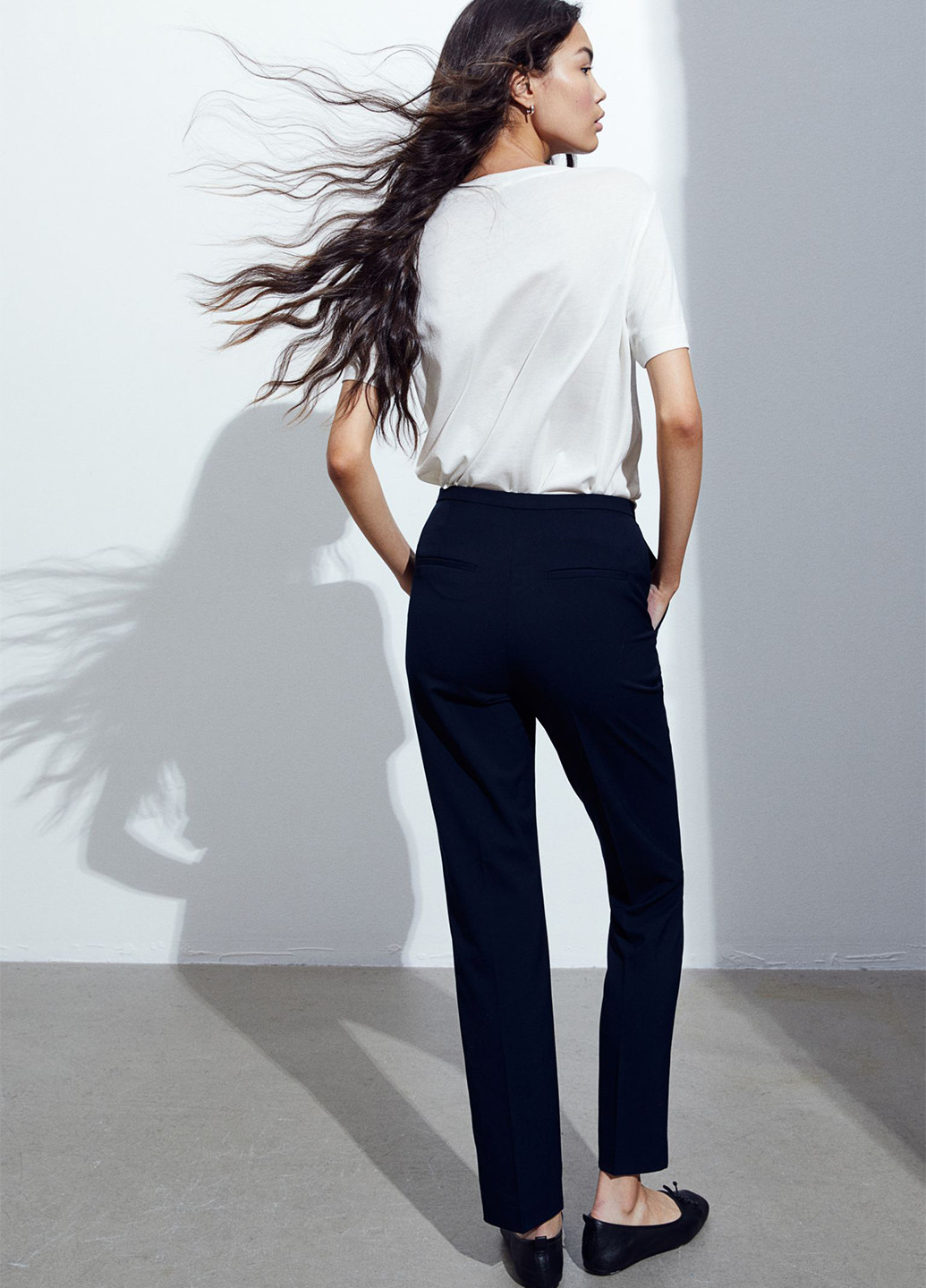 Темно-синие классические демисезонные прямые брюки H&M