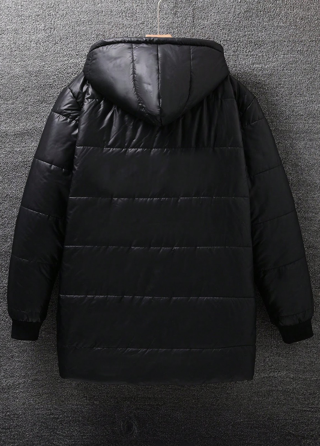 Чорна зимня куртка SHEIN