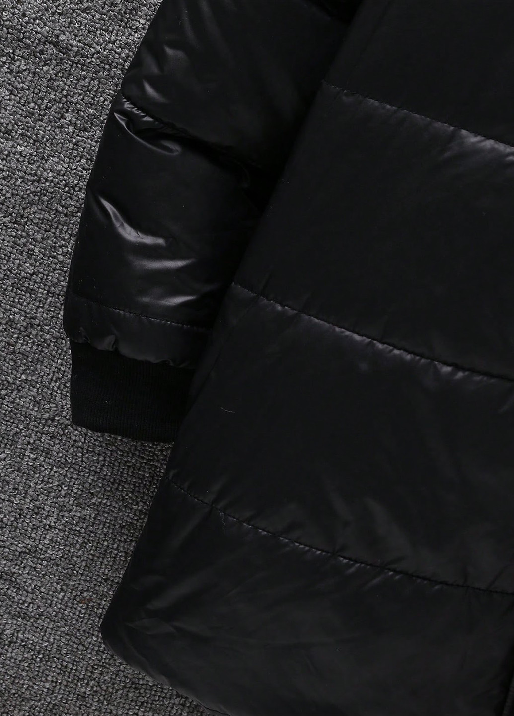 Чорна зимня куртка SHEIN