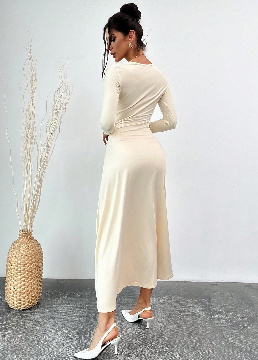 Кремова вечірня сукня а-силует SHEIN однотонна