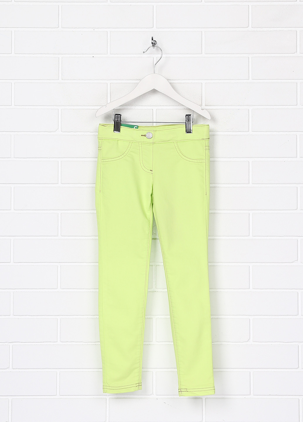 Салатовые кэжуал демисезонные зауженные брюки United Colors of Benetton