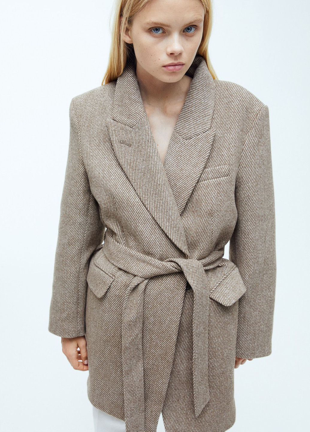 Бежевое демисезонное Пальто двубортное H&M