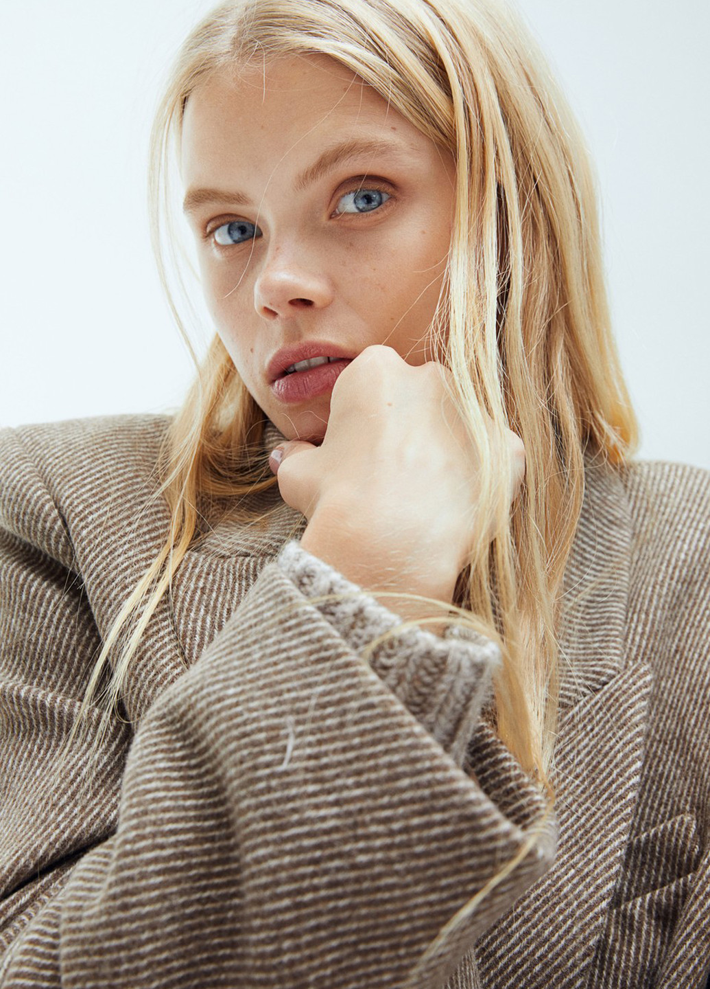 Бежевое демисезонное Пальто двубортное H&M