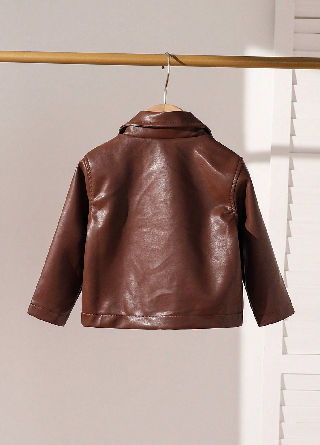 Коричневая демисезонная куртка косуха SHEIN