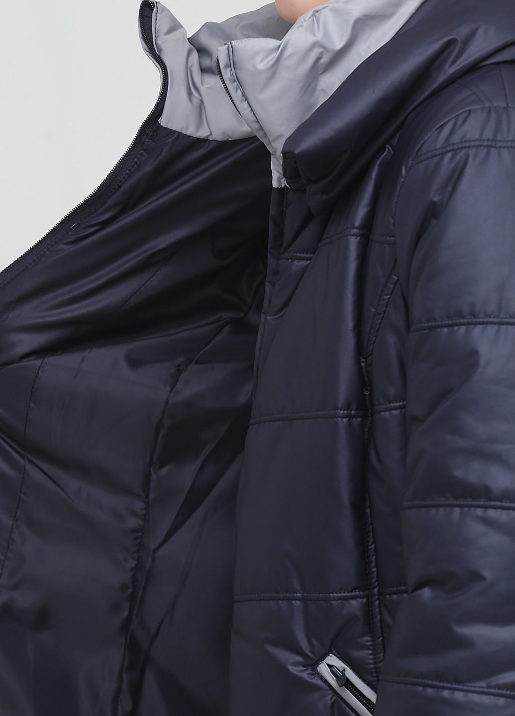 Темно-синяя демисезонная куртка Made in Italy