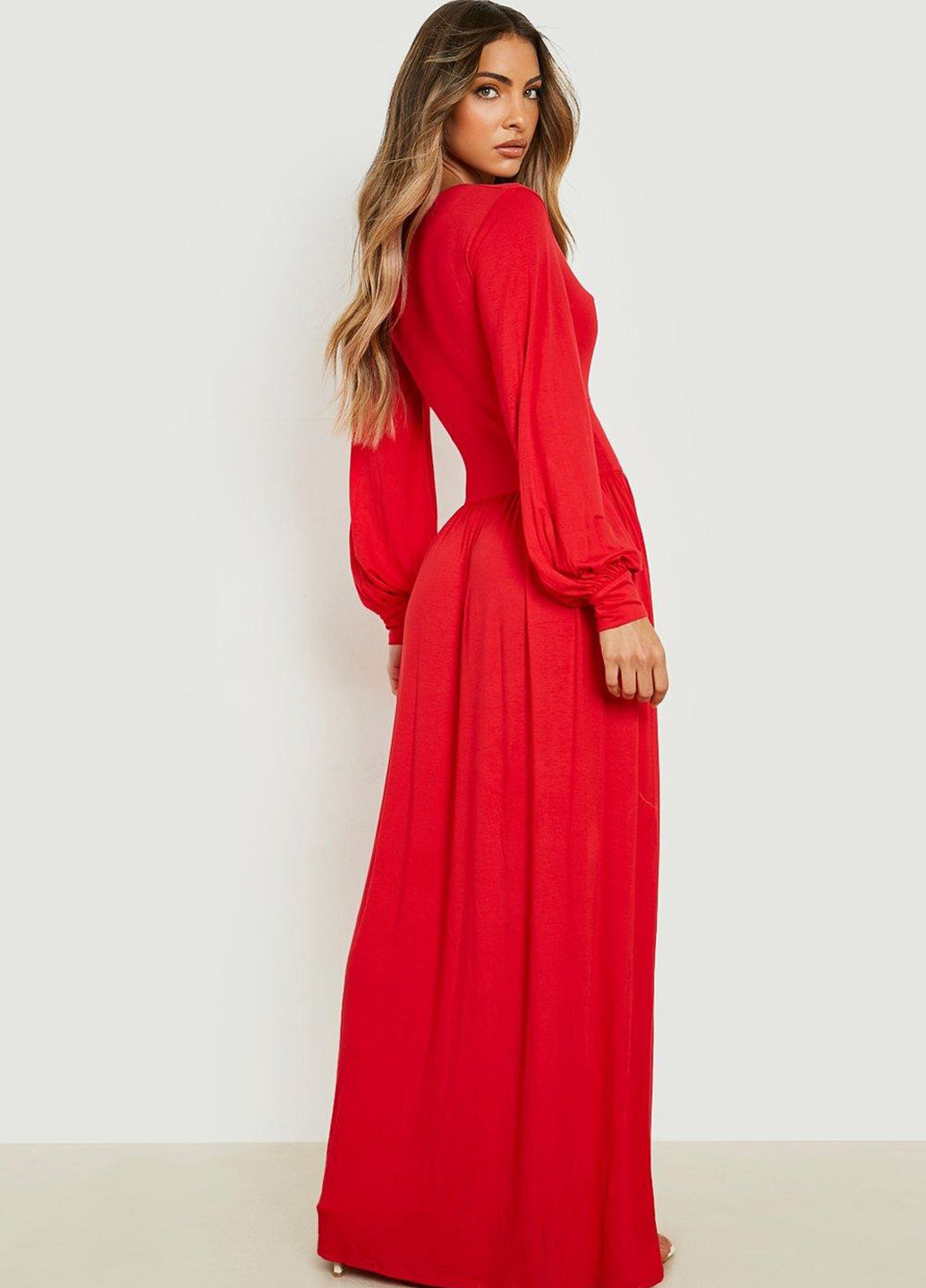 Красное кэжуал платье клеш Boohoo однотонное