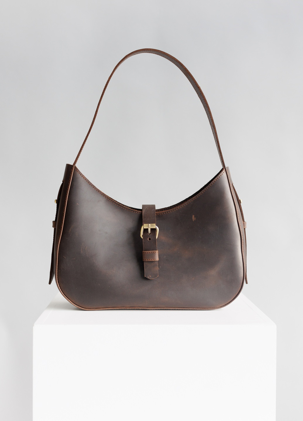 Женская сумка-трапеция из натуральной кожи с легким матовым эффектом черного цвета Boorbon (253342355)