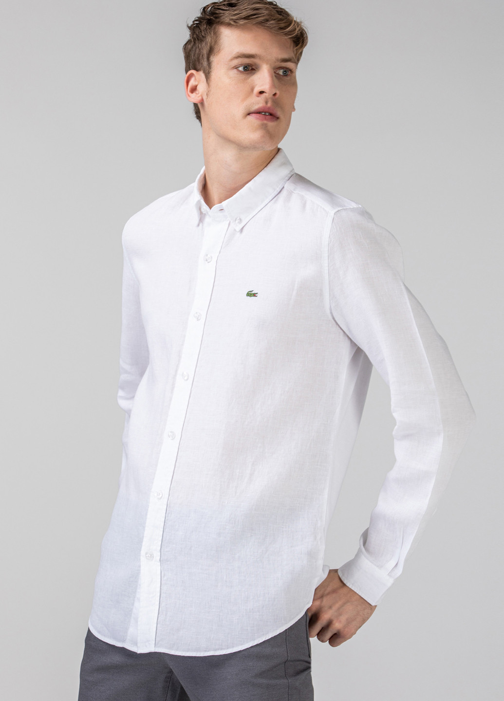 Белая кэжуал, классическая рубашка однотонная Lacoste
