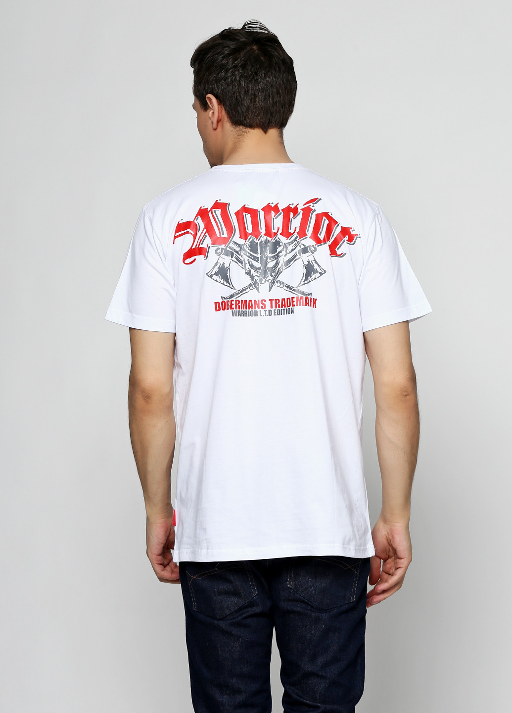 Біла футболка Dobermans Aggressive