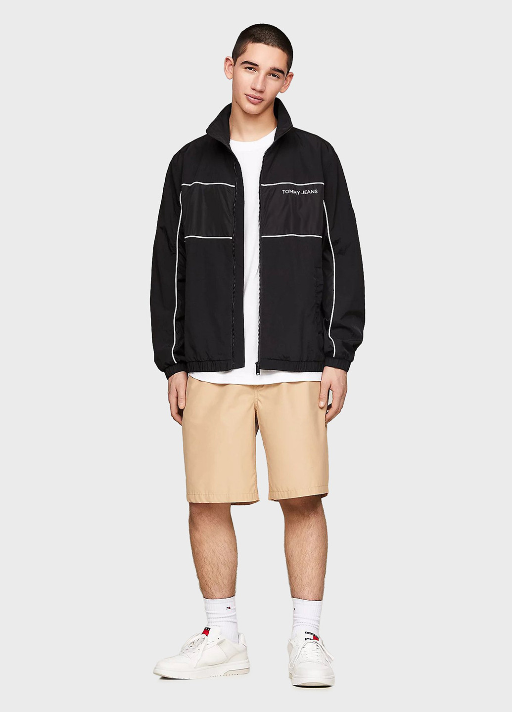 Черная демисезонная ветровка Tommy Jeans