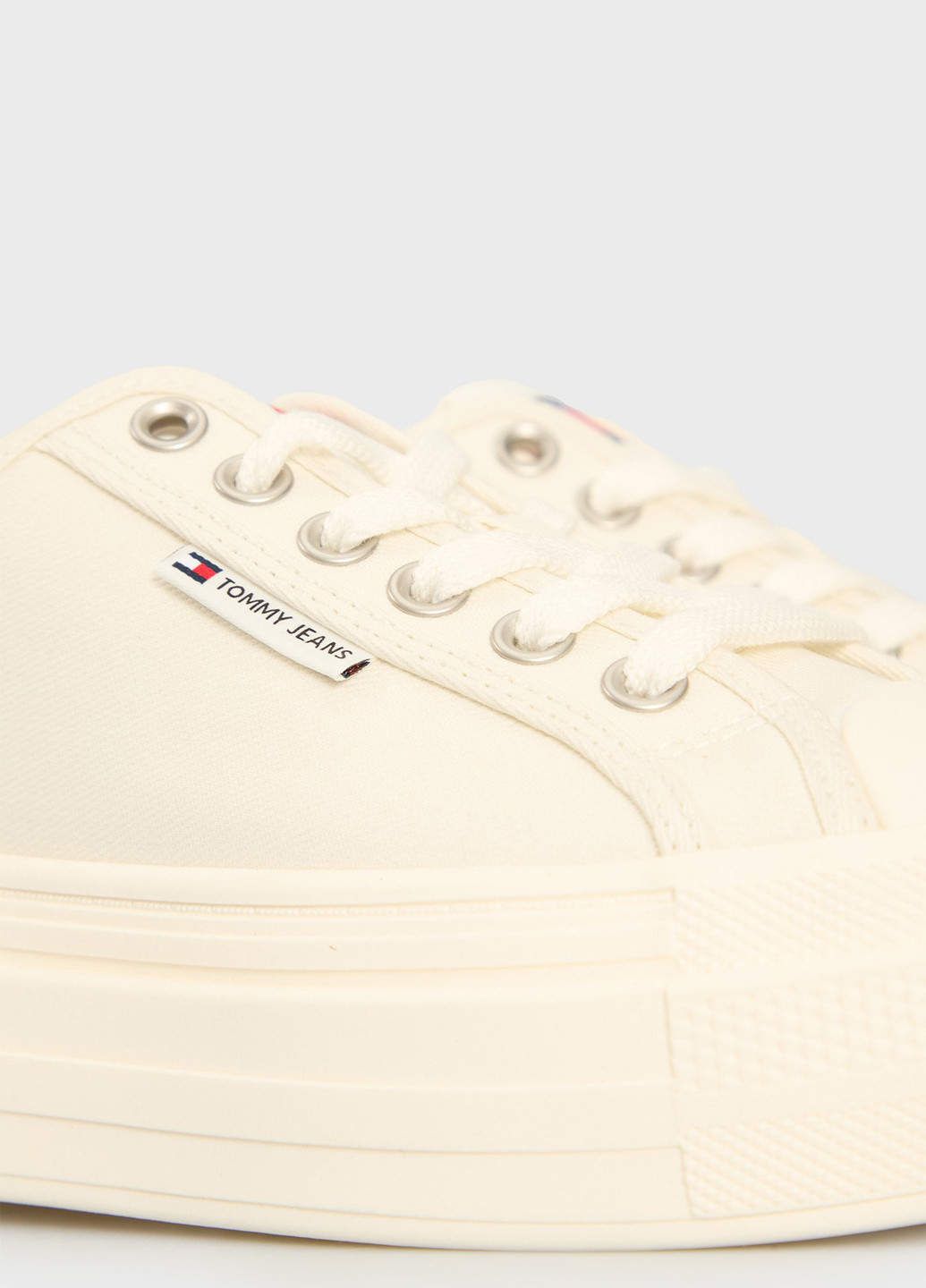Молочные кеды Tommy Jeans