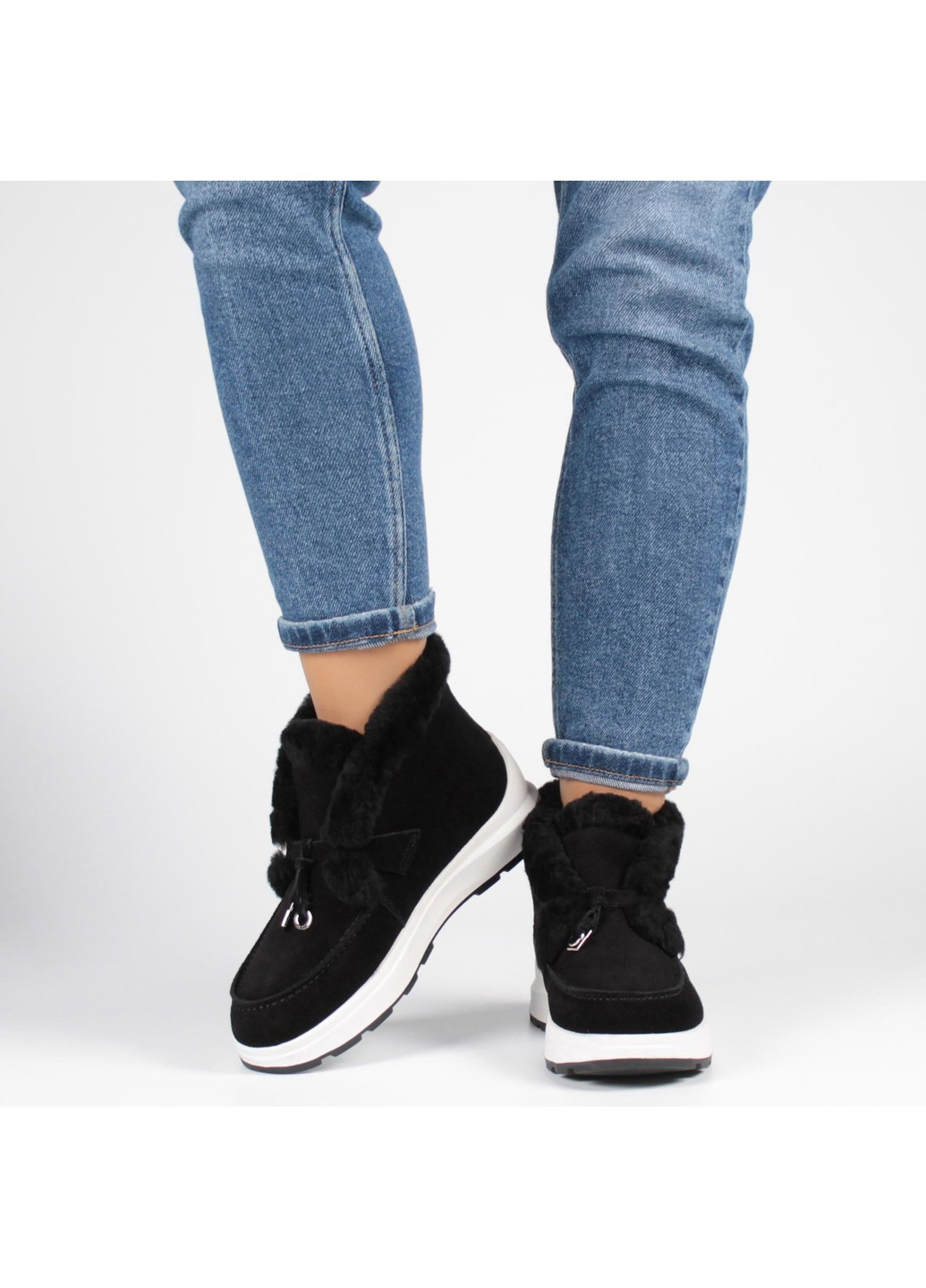 Зимние женские ботинки на низком ходу 198602 Lifexpert из натуральной замши