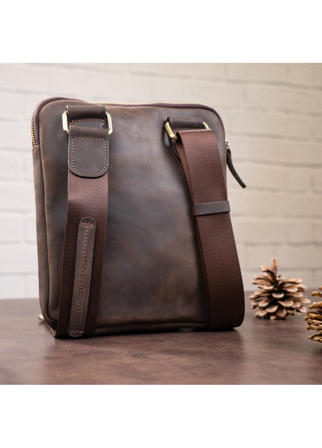 Чоловіча шкіряна сумка 21,5х24х4 см Shvigel (229460388)