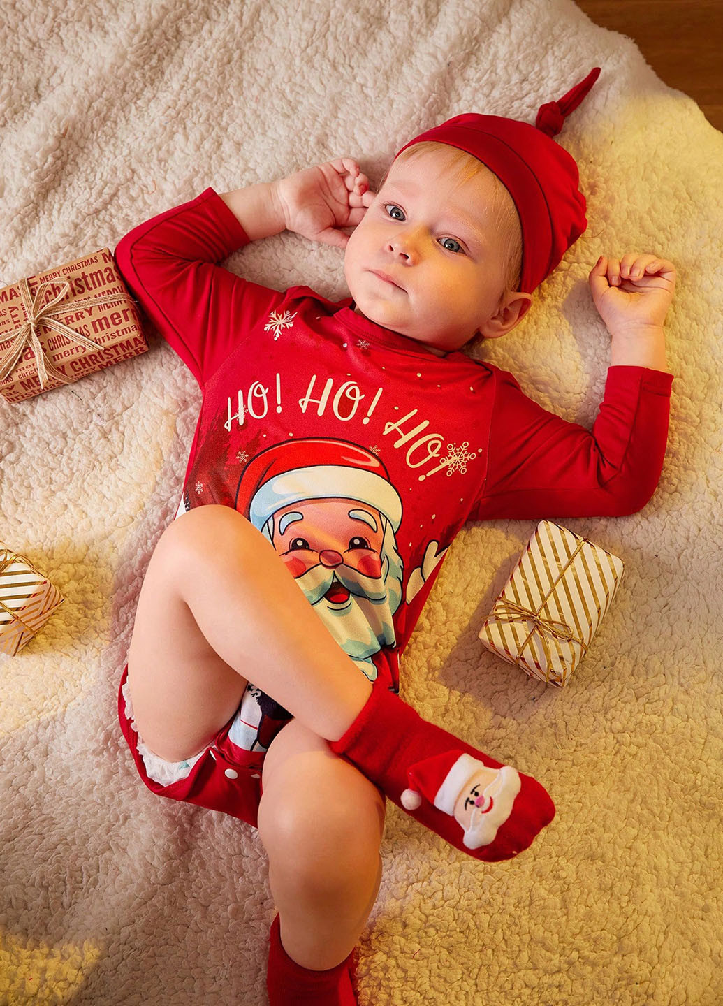 Червоний демісезонний комплект (боді, шапка) SHEIN