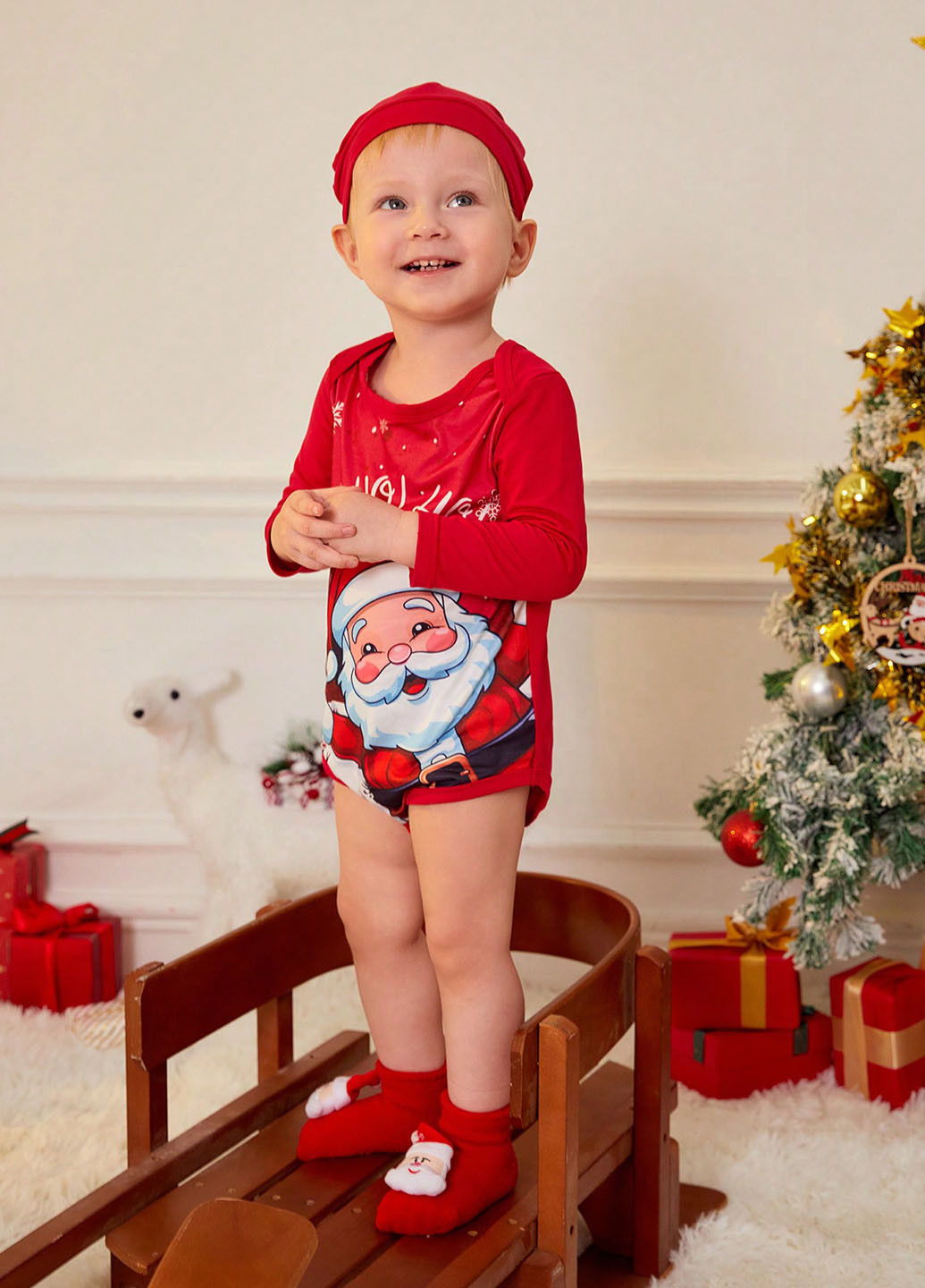 Червоний демісезонний комплект (боді, шапка) SHEIN