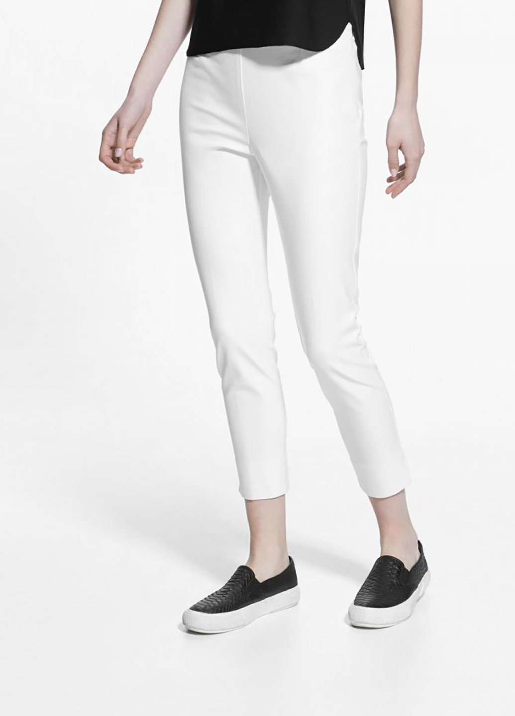 Белые кэжуал демисезонные зауженные брюки Mango